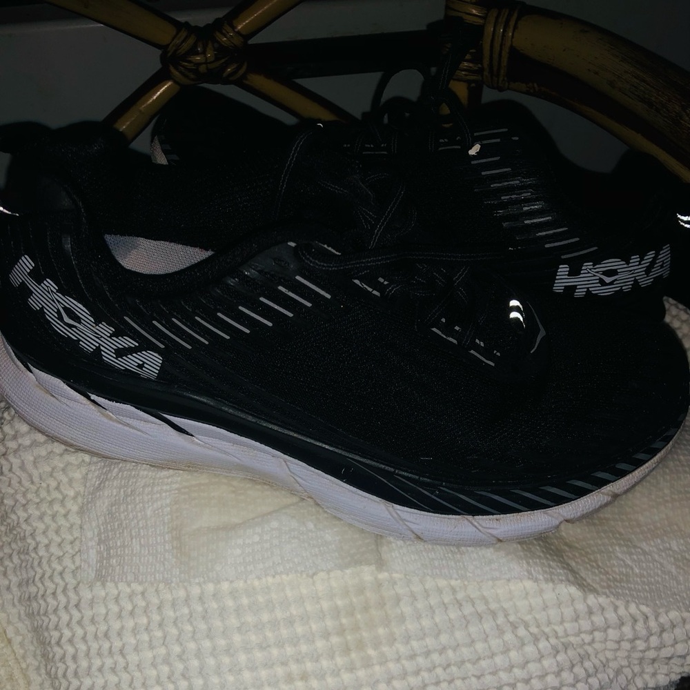 Hoka One One CLIFTON 5 
Size 7.5 - Picture 7 of 12
